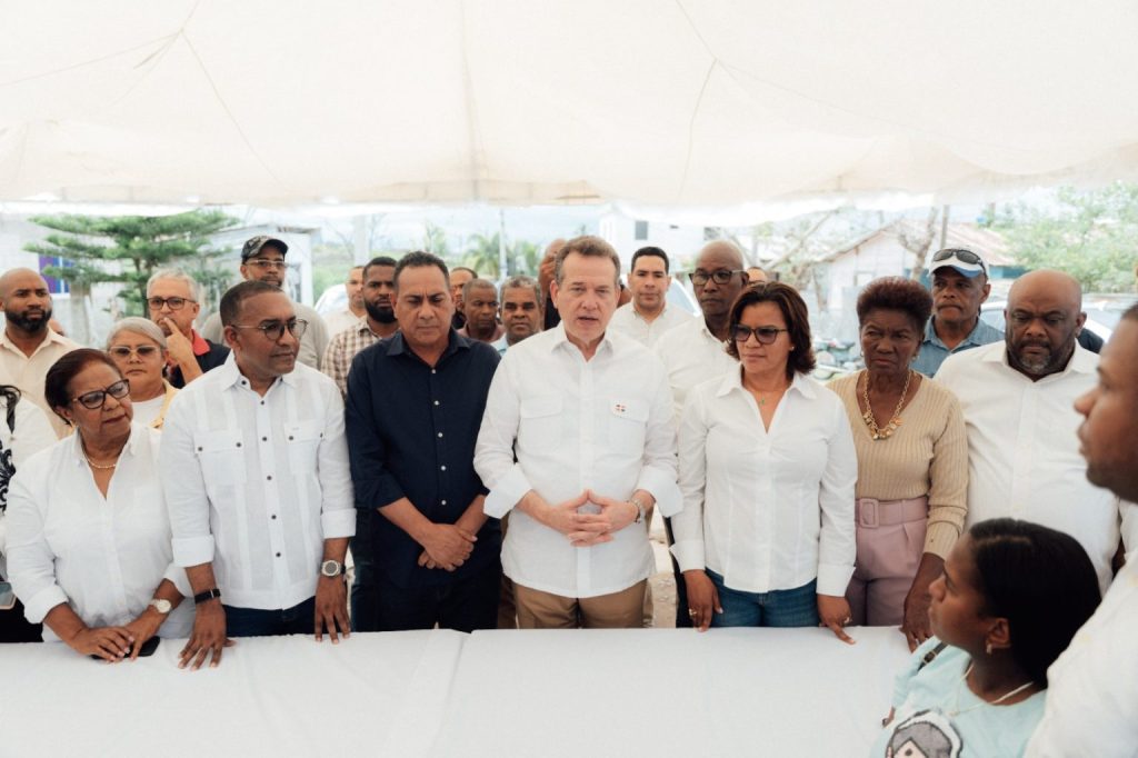 MIVHED-Ministro-Ito-Bisono-Habitat-En-Los-Suizos-Monte-Plata