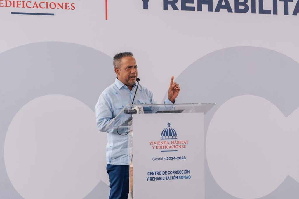 El nuevo CCR generará 200 nuevos empleos directos, además de los indirectos, dinamizando la economía de Bonao.
