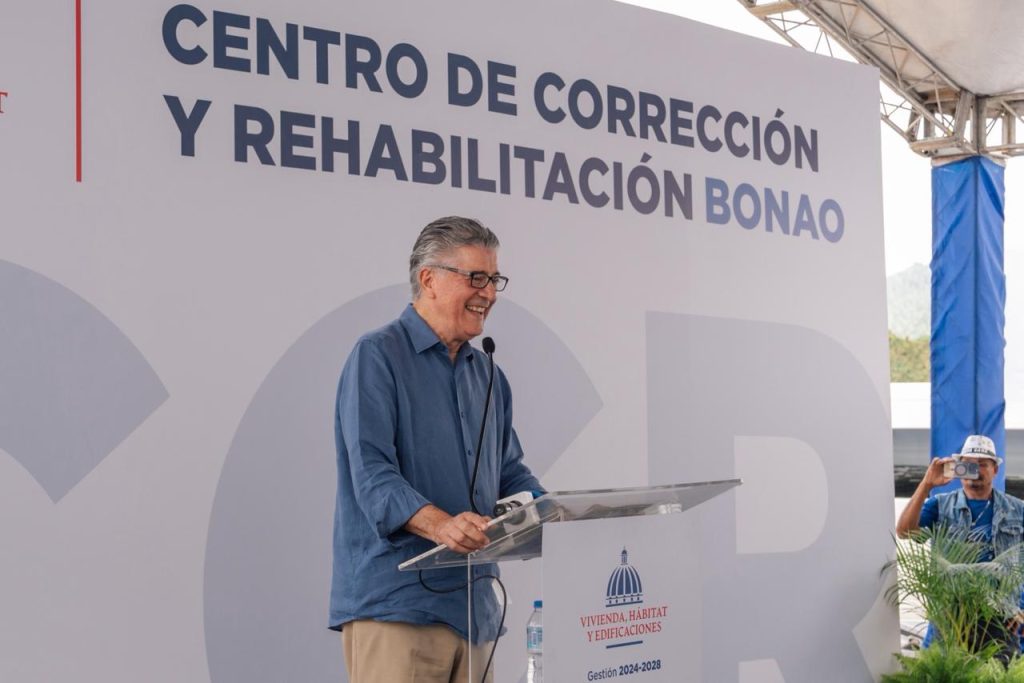El nuevo CCR generará 200 nuevos empleos directos, además de los indirectos, dinamizando la economía de Bonao.