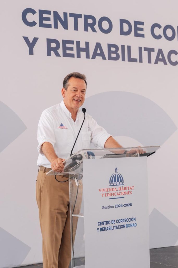 El nuevo CCR generará 200 nuevos empleos directos, además de los indirectos, dinamizando la economía de Bonao.