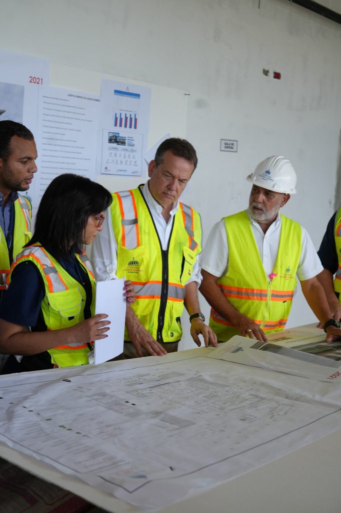 El centro de salud registra un 85 % de avance y se proyecta su inauguración en los próximos meses.