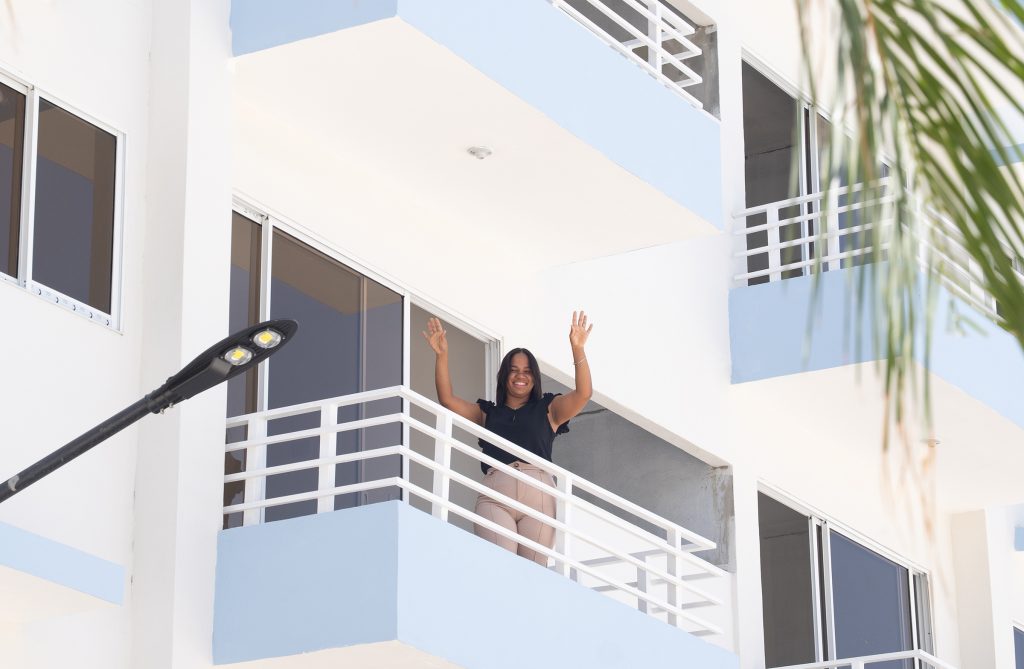 Familias Beneficiadas en Vista del Lago, en Neyba.