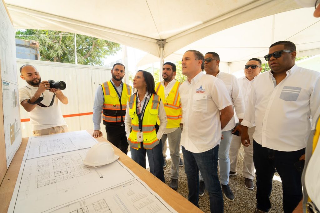 La obra registra un 35 % de ejecución.